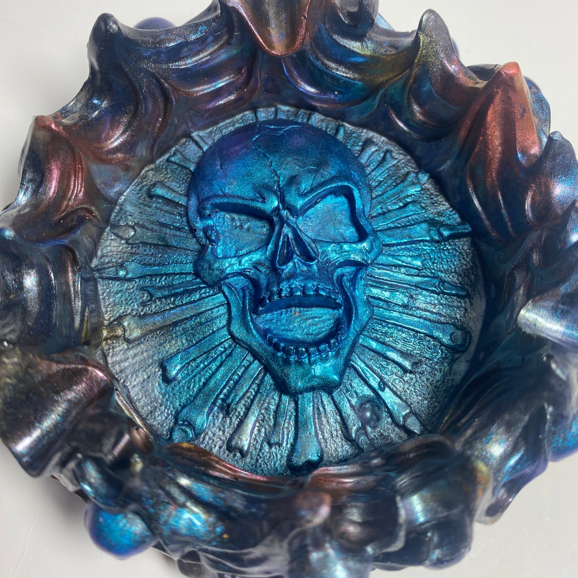 cendrier skull tetes de mort 3d résine epoxy bleu métallisé