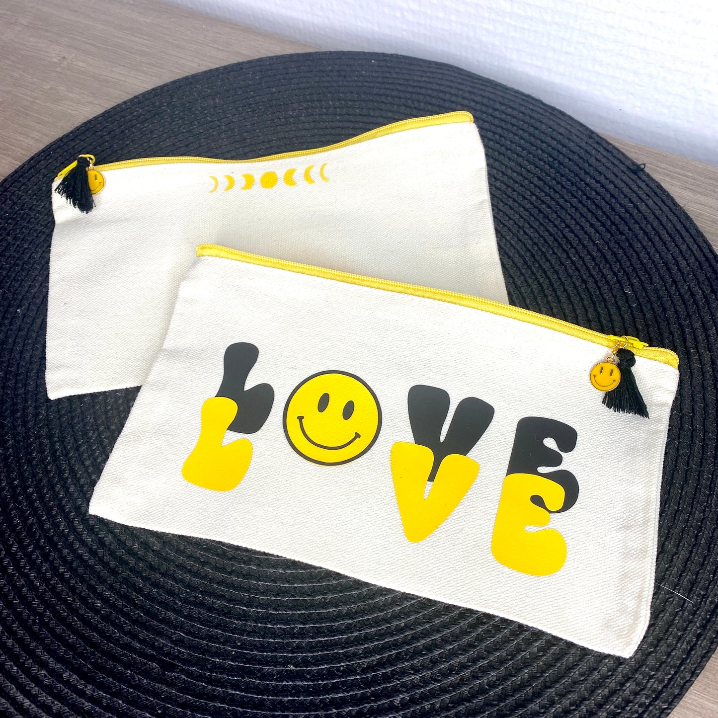 trousse pochette happy face smiley jaune love